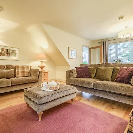 2 Bed In Sz427 Holiday home