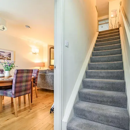 2 Bed In Sz427 Holiday home