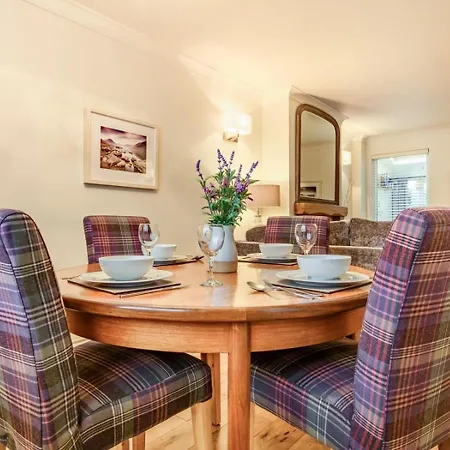 בית נופש 2 Bed In Sz427 קזיק